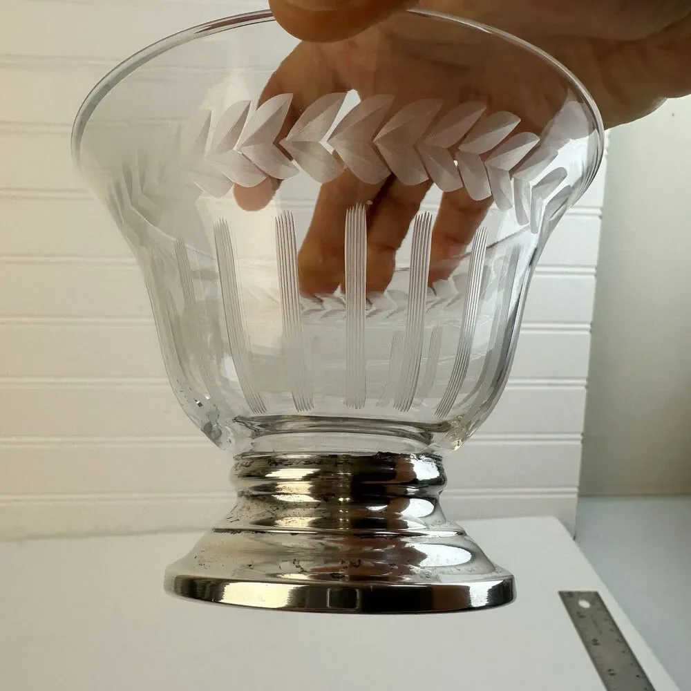 Vintage Etched Glass Candy Nut Bowl Elegant Classic Sterling Base Hunt Silver Co